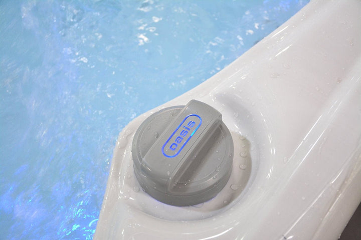 HE-760 6 Person Hot Tub Oasis Spas with R18 Insulation - Elixir Spas