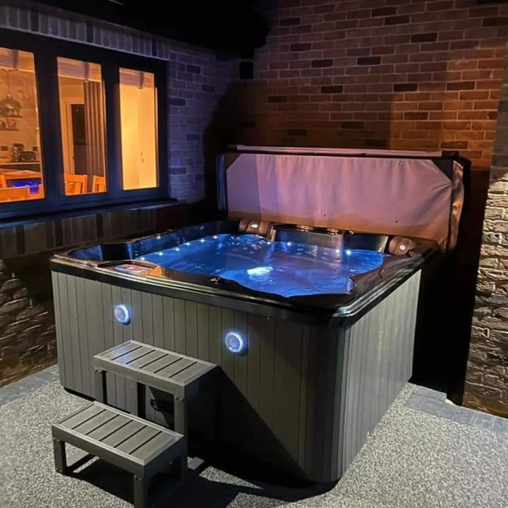 Refresh+ 6 Seat Hot Tub (32Amp) - Elixir Spas